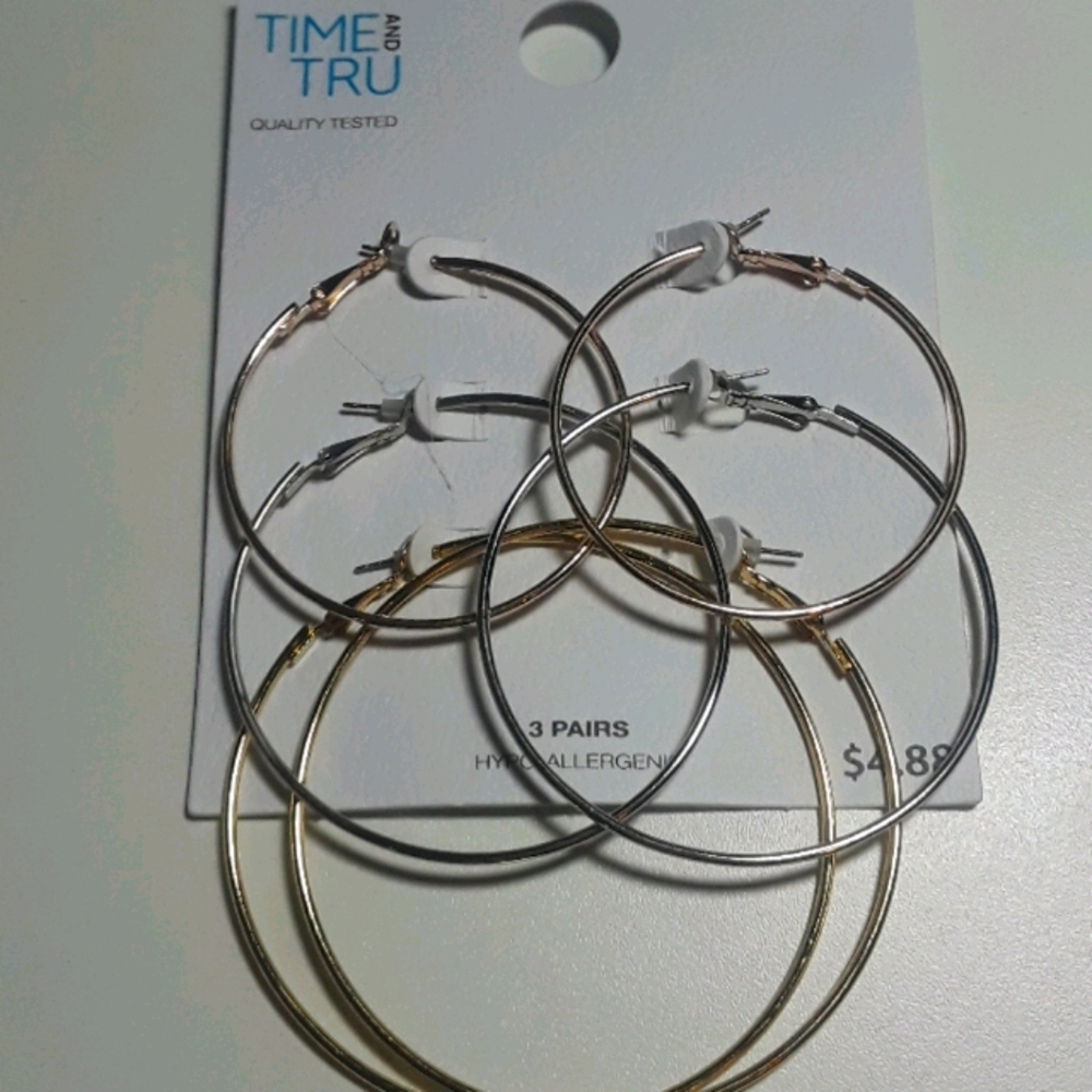 Set of 3 hoop earrings